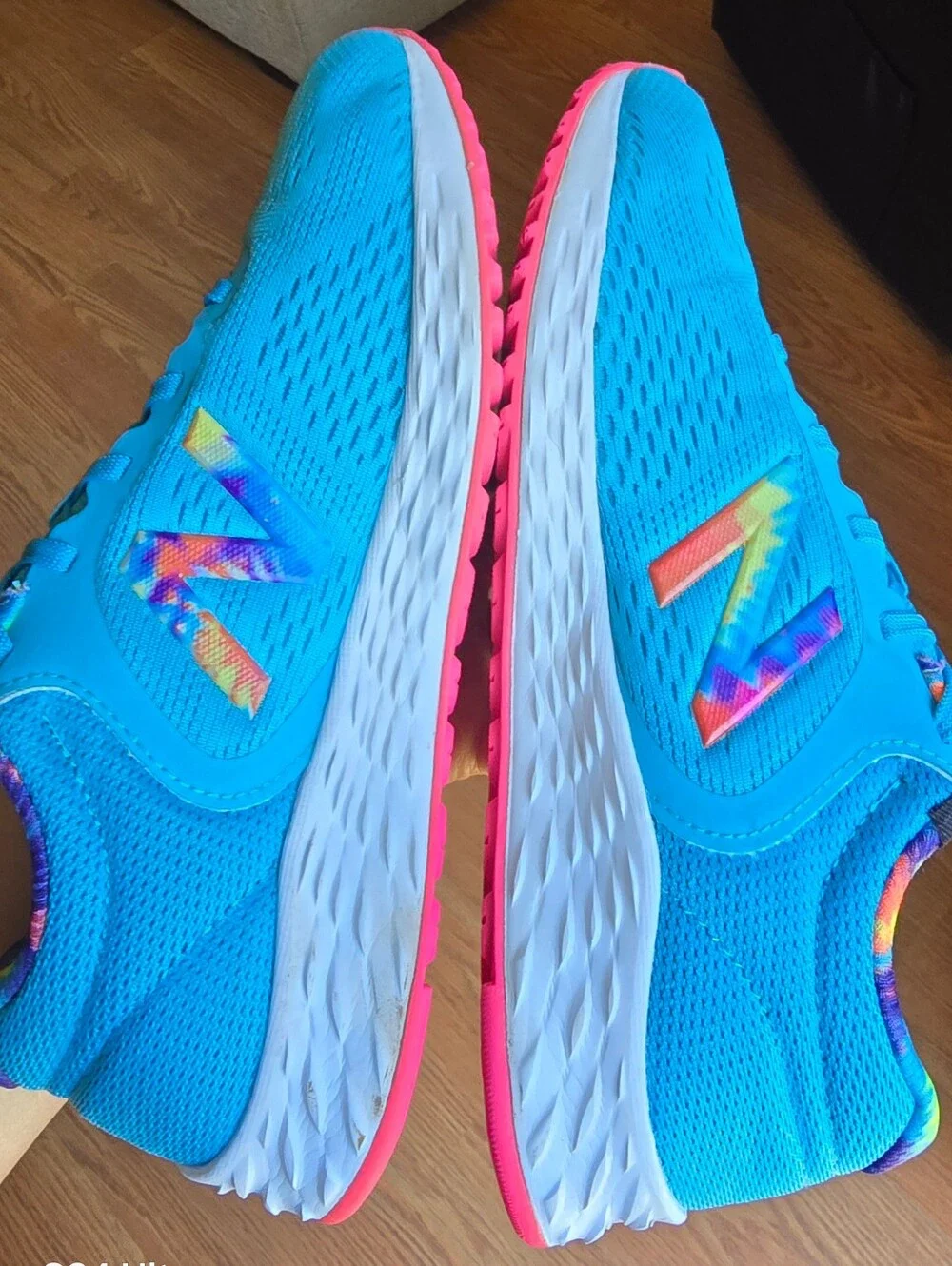 Sz 4 Big Kids BEW BALANCE FRESH FOAM ARISHI V2 'Bright Blue' Running Shoes
